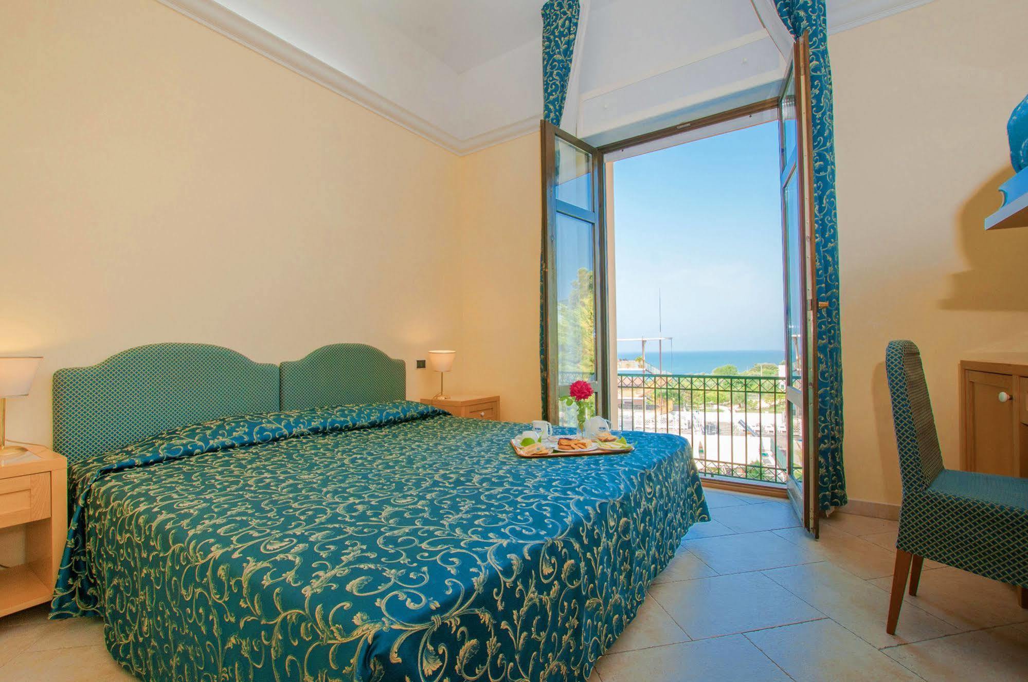 Hotel Park Americana 3*